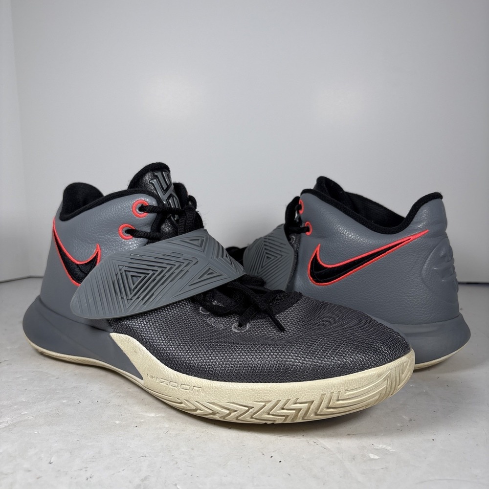 Size 11 Nike Kyrie Flytrap III Cool Grey Sneakers BQ3060-010